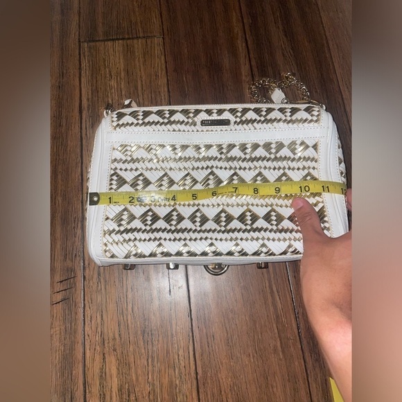 Rare✨White & Gold✨ Rebecca minkoff woven leather bag metallic bag crossbody - Picture 13 of 14